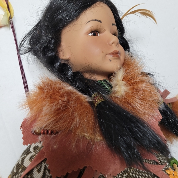 Cathay Collection Indian Porcelain Doll, sitting on a swing - Picture 3 of 7